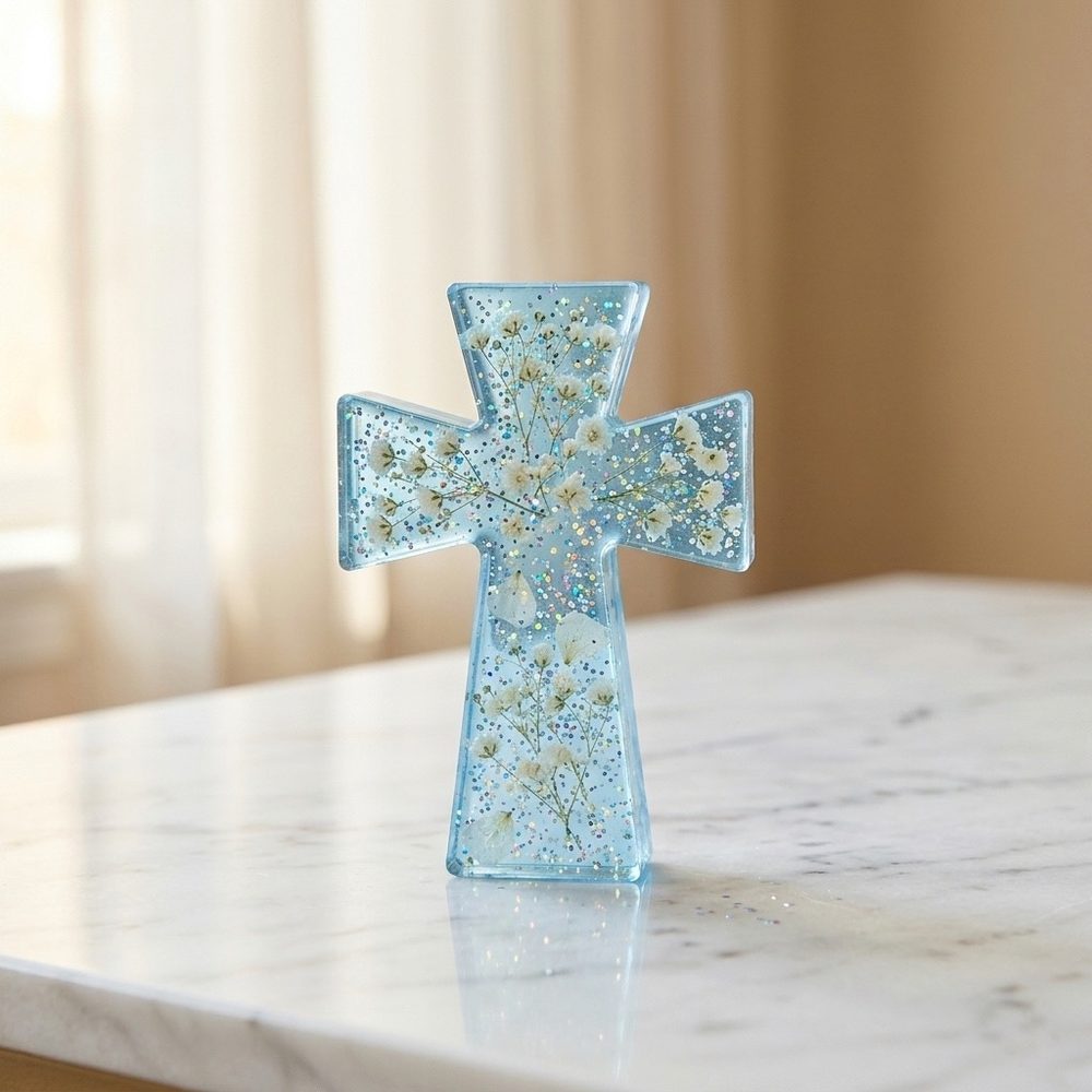 Cruz Pequeña — azul con baby's breath